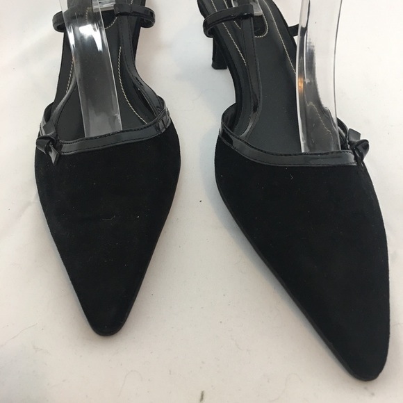 Shoes - Lauren Ralph Lauren Shoes Black  Kitten Heels 10 B